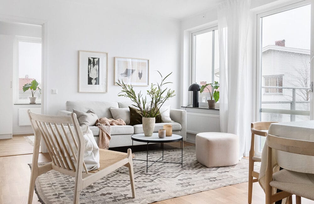 Ett modernt hem med utsikt och ljus